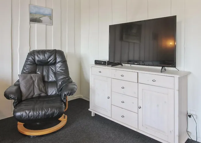 Alfkil - 2-3km From The Sea By Interhome